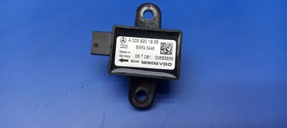 Mercedes-Benz S W221 Airbag deployment crash/impact sensor A0038201926 5WK43446 06T081