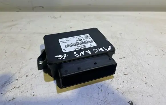 Porsche Macan (95B) Hand brake control module 95B907801C A2C90347000 32620319