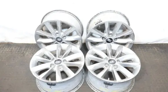 Hyundai i40 R16 alloy rim 