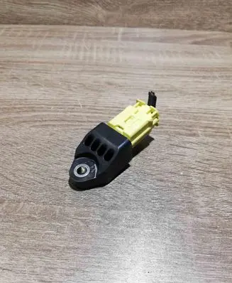 Toyota RAV 4 (XA20) Airbag deployment crash/impact sensor 8983133020