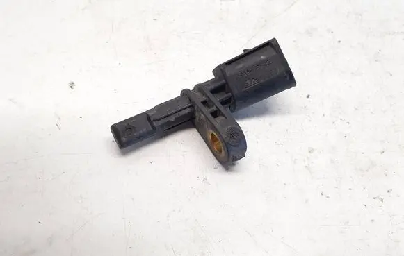 Volkswagen PASSAT B6 ABS brake wheel speed sensor 7H0927804 10071150703