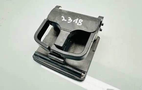 Volkswagen Golf Plus Cup holder back 