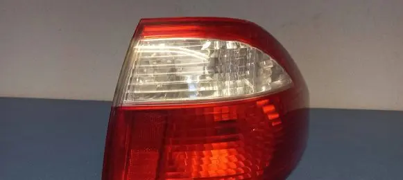 Mazda 626 Rear/tail lights 22061922