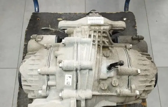 BMW X6 E71 Rear differential 759526102