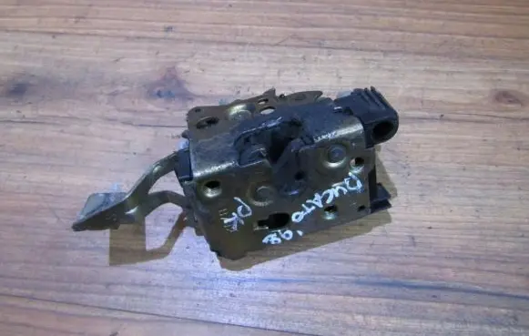 Fiat Ducato Front door lock
