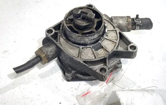 Chevrolet Captiva Vacuum pump 96440320