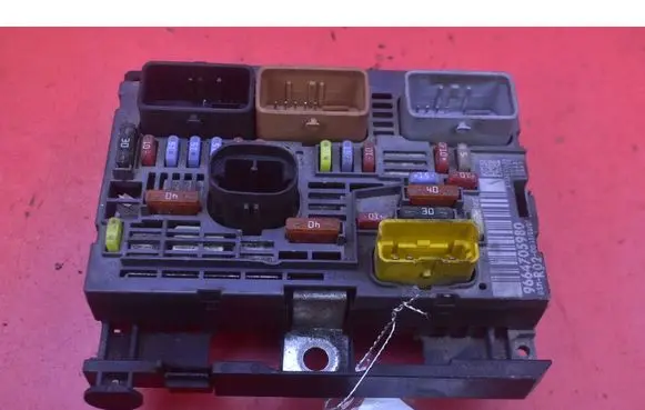 Citroen C5 Fuse box set 9664705980