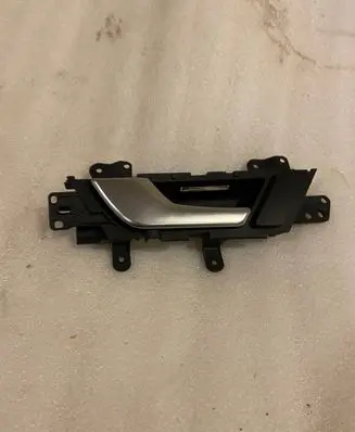 Audi A6 S6 C6 4F Front door interior handle 4F0837020