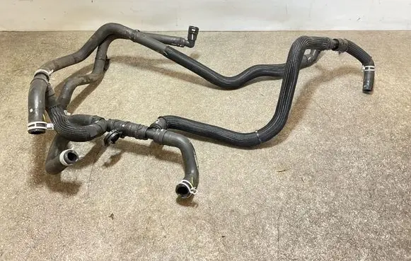 Ford Mach-E I Electric car engine cooling hoses/pipes 