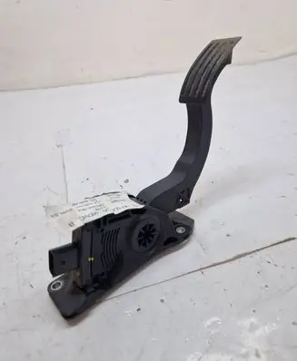 Ford Focus Accelerator throttle pedal BV619F836AB BEV241600 6PV01036830