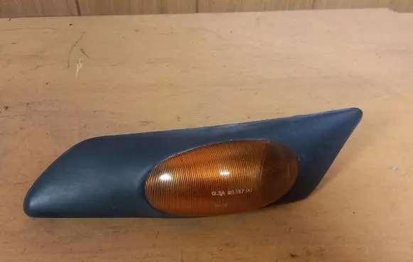 Iveco Daily 4th gen Front indicator light 500322578