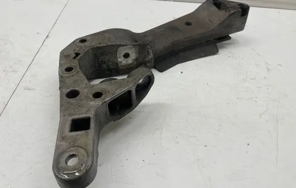 BMW X4M F98 Gearbox mounting bracket 8486988