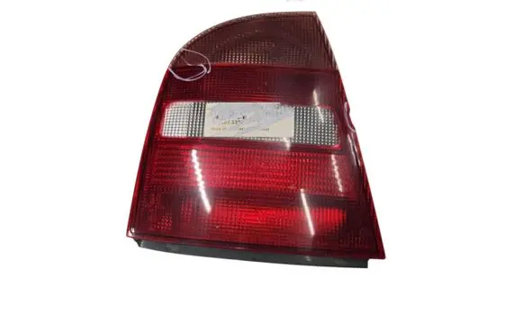 Skoda Octavia Mk1 (1U) Rear/tail lights 1U6945095 1U6945111