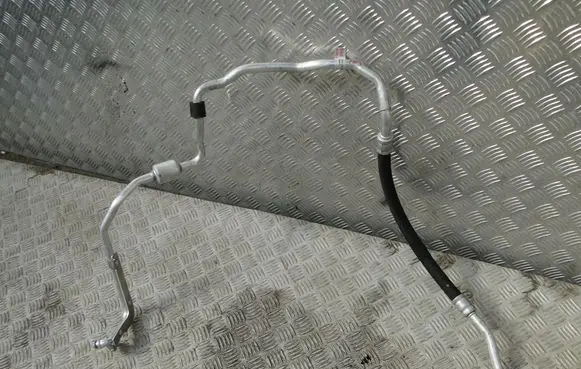 Volkswagen Polo VI Air conditioning (A/C) pipe/hose 
