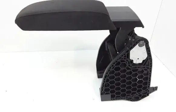 Skoda Octavia Mk2 (1Z) Armrest