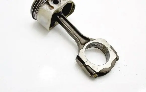 Renault Kangoo II Piston with connecting rod 1038.6