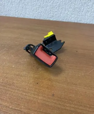 Mercedes-Benz E A207 Rear seatbelt buckle A2048600969 A204800969