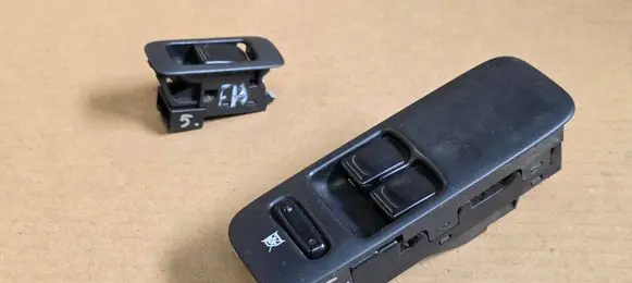 Suzuki Ignis Electric window control switch 3799075F0 3799575F0