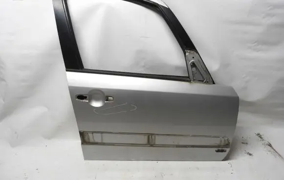 Suzuki SX4 Front door