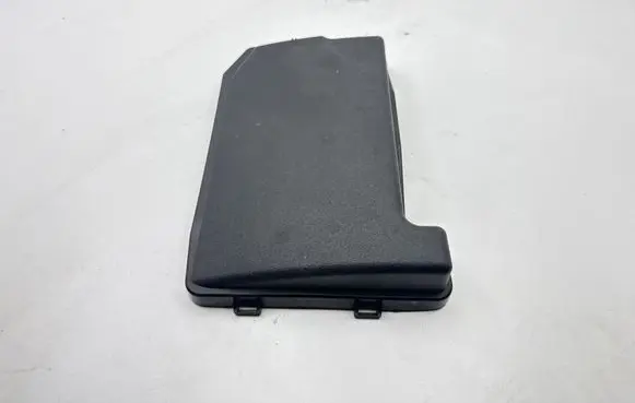 Toyota Prius (XW30) Fuse box cover 8266247140