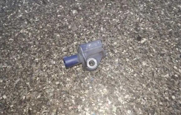 Mercedes-Benz E W212 Airbag deployment crash/impact sensor A2128204926