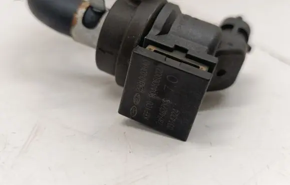 Vacuum valve