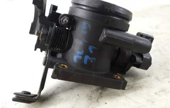 Land Rover Freelander Throttle body valve MHB102281