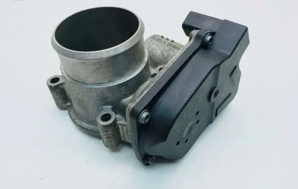 Volkswagen Golf V Throttle valve 06F133062G A2C53044094