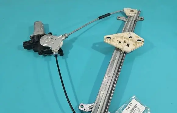 Honda Accord Front door window regulator with motor 310290 IMPRK1572879