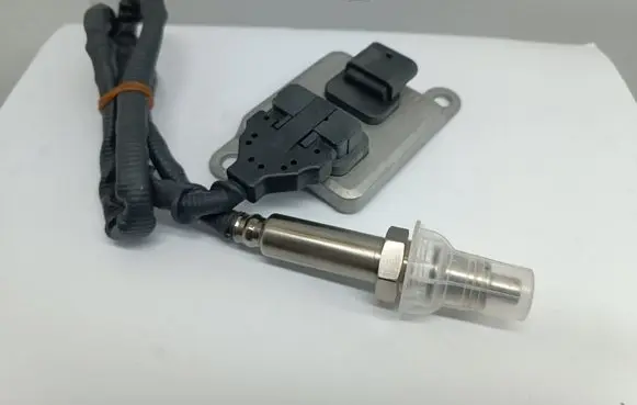 Mercedes-Benz C W205 Lambda probe sensor A0009059703 0009059703 A2C12548200