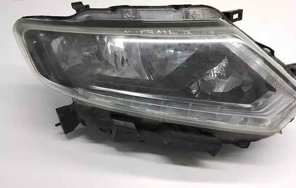 Nissan X-Trail T32 Headlight/headlamp 260104CA0C