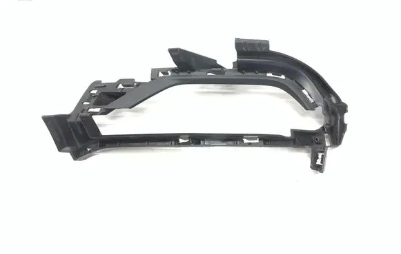 Volvo S90, V90 Fog light bracket 31883905