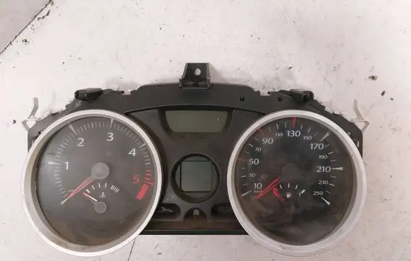 Renault Megane II Speedometer (instrument cluster) 8200408798 35110419 KDAJ203714