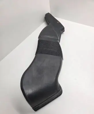 Audi A4 S4 B5 8D Air intake hose/pipe 058129617A 4615527979 8D0129617E