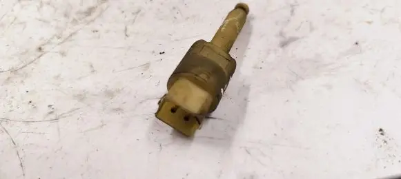 Audi A4 S4 B5 8D Brake pedal sensor switch 4A0945515A