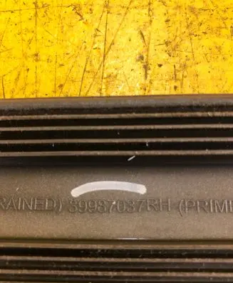 Volvo V50 Front door trim (molding) 39987037