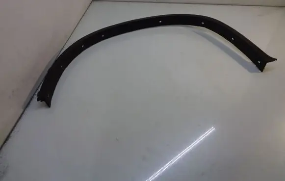 BMW X5 E70 Front arch trim 7176235