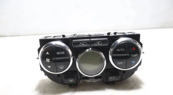 Nissan Note (E11) Interior fan control switch 