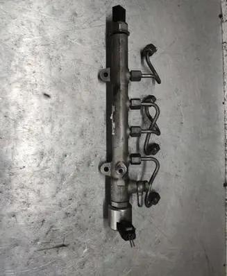 Mercedes-Benz E W212 Fuel main line pipe A6510700495