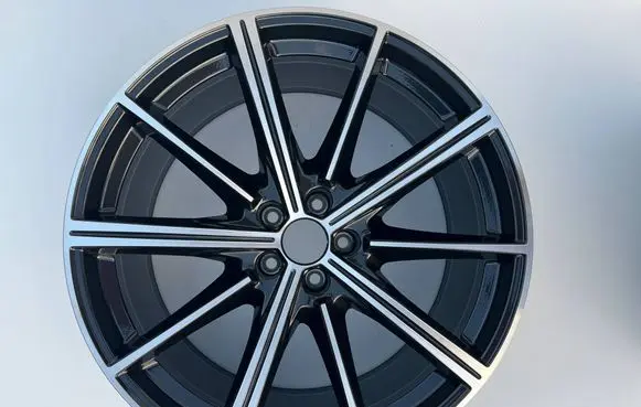 Audi Q7 4M R21 alloy rim 4M0601025CC 4M0601025EE