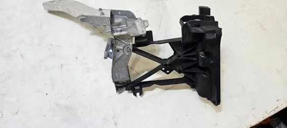 Mercedes-Benz GLC X253 C253 Side radiator support slam panel A2536210600