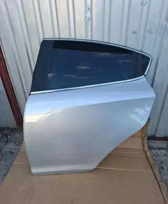 Alfa Romeo Giulietta Rear door