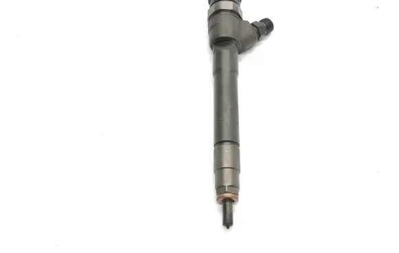 Nissan Qashqai Fuel injector 0445110546