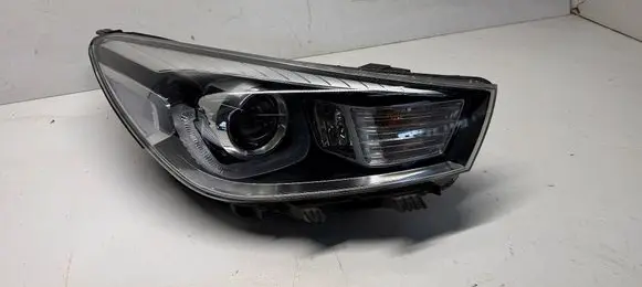 KIA Rio Headlight/headlamp 
