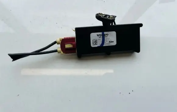 Volvo V50 Antenna control unit 8673493 13002100