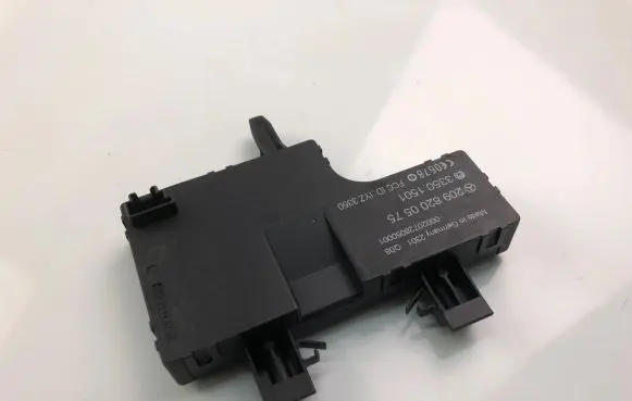 Mercedes-Benz CLK A208 C208 Other control units/modules 2098200575