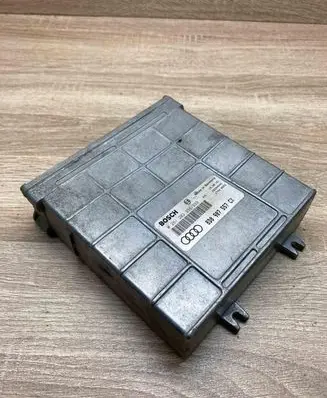 Audi A4 S4 B5 8D Engine control unit/module ECU 8D0907557CX 0261203938