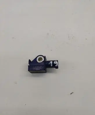 Mercedes-Benz E W212 Airbag deployment crash/impact sensor A2128204926
