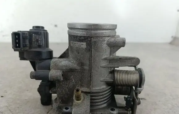 BMW 3 E36 Throttle body valve 1247594