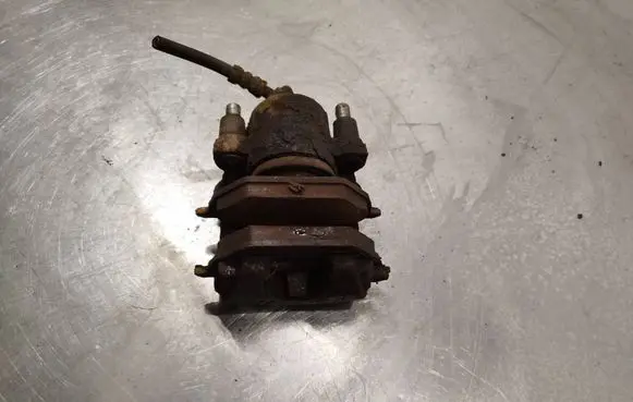 Volkswagen Polo V 6R Front brake caliper